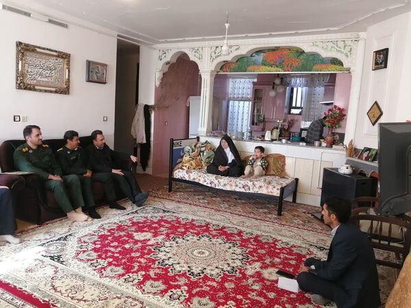 تجدید میثاق با آرمان‌های شهیدان و تقدیر از خانواده‌های معزز شهدا
