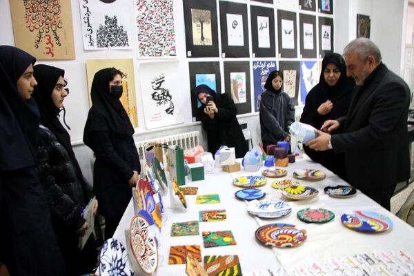 همایش «یاوران انقلاب» پیشتازان هنرستان شهریار تبریز