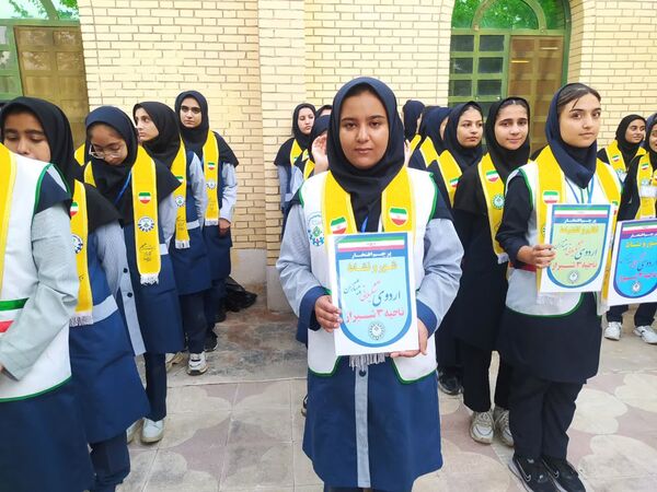 اردوی مهارتی تشکیلاتی پیشتازان دختر مقطع متوسطه اول ناحیه سه شیراز 