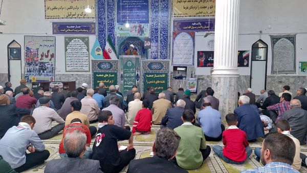  نماز جمعه این هفته آشخانه با محوریت هفته بسیج دانش‌آموزی