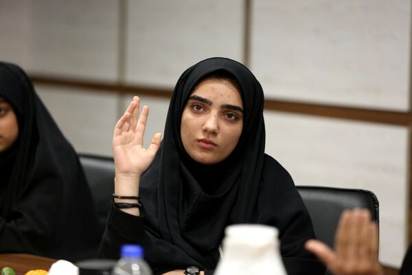 نشست اعضای کارگروه تدوین سند دوازدهمین دوره مجلس دانش‌آموزی جمهوری اسلامی ایران 