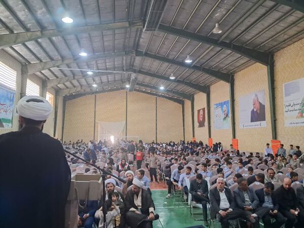 بیداری دانش آموزان ایرانی در یوم الله 13آبان 