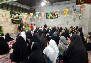 شب میلاد پیامبر اکرم (ص) و امام صادق(ع) در مارکده؛ جلوه‌ای از نور و ایمان