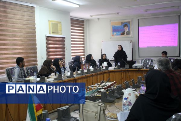 دوره آموزشی مدرسین میانی (نماد) در هرمزگان