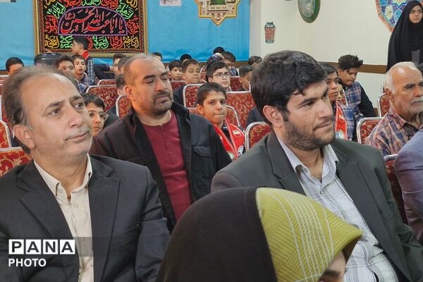 کنگره ملی ۳۰۰۰ شهید شهرستان ری با حضور پیشتازان سازمان دانش‌آموزی در دبستان قلنبر