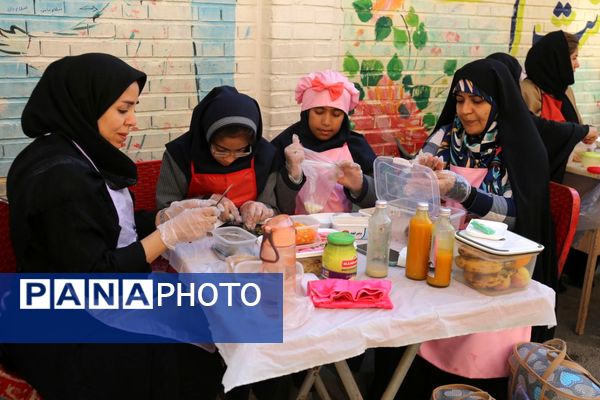 جشنواره مادر و دختری در دبستان زینبیه تبریز