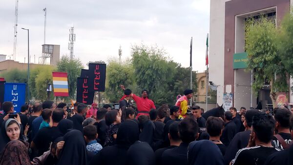جلوه‌هایی از حرکت نمادین کاروان اسرای کربلا در قم