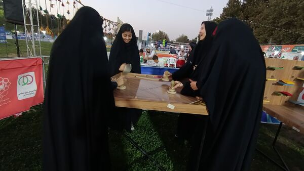 تدارک بازی‌های فکری در افتتاحیه سومین جشنواره خانواده ورزش در بوستان ملت مشهد