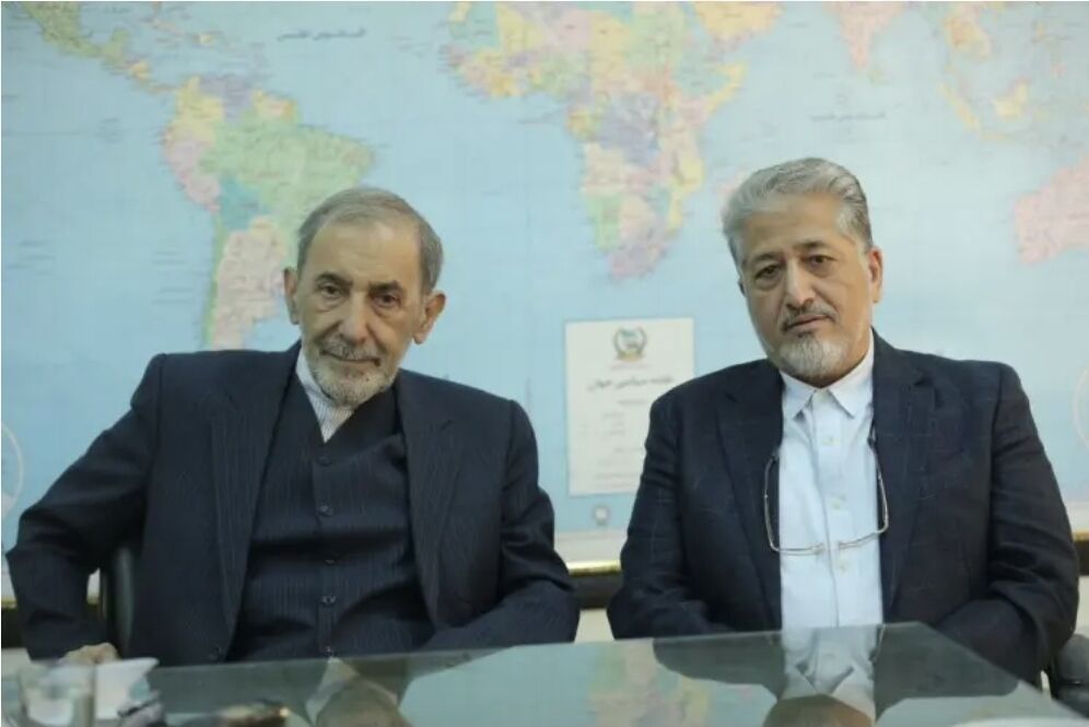 ولایتی حکم ریاست دانشگاه آزاد را ابلاغ کرد