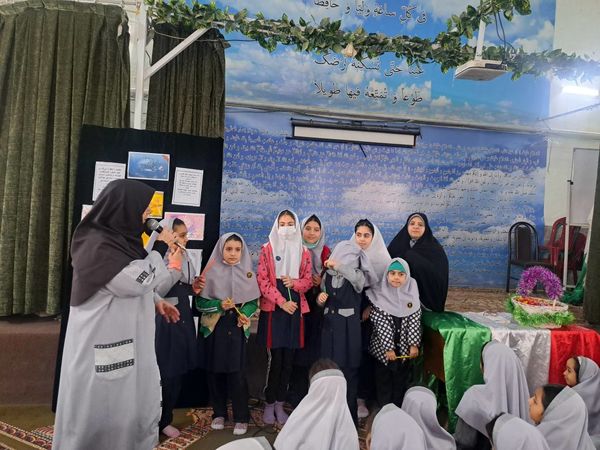 طلیعه فجر و شعبانیه در دبستان آزادی