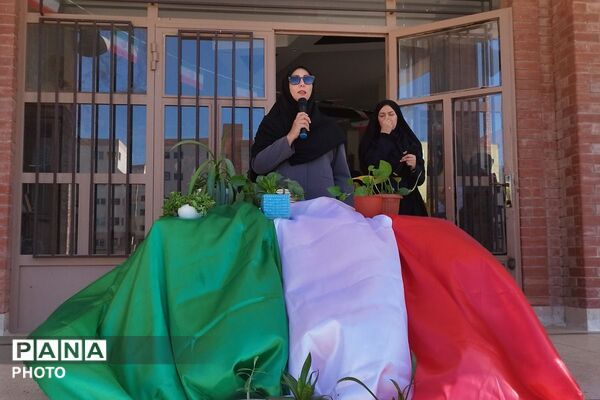  جشن جوانه ها در دبیرستان دخترانه طهورا