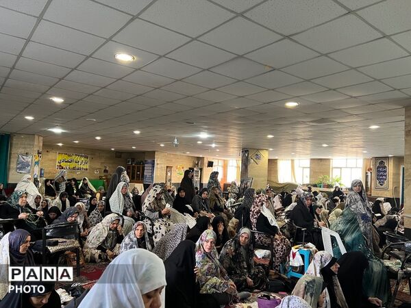  نماز عید سعید فطر در مسجد امام حسن مجتبی (ع) کرج 