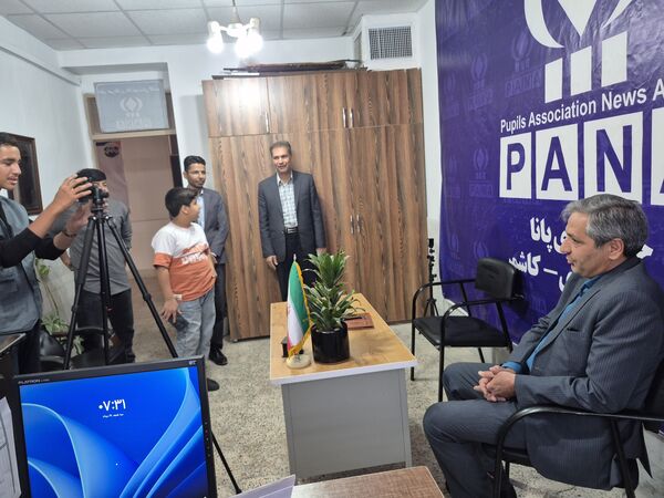  فرماندار کاشمر پای صحبت خبرنگاران پانا نشست