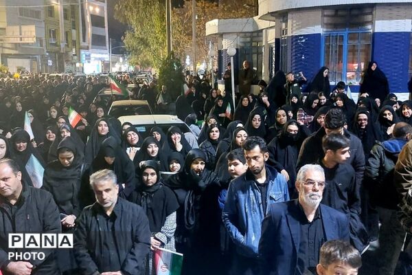 راهپیمایی بزرگ مردم ولایتمدار ورامین بر علیه آمریکا و اسرائیل جنایتکار برای خون خواهی رهبر معظم انقلاب اسلامی
