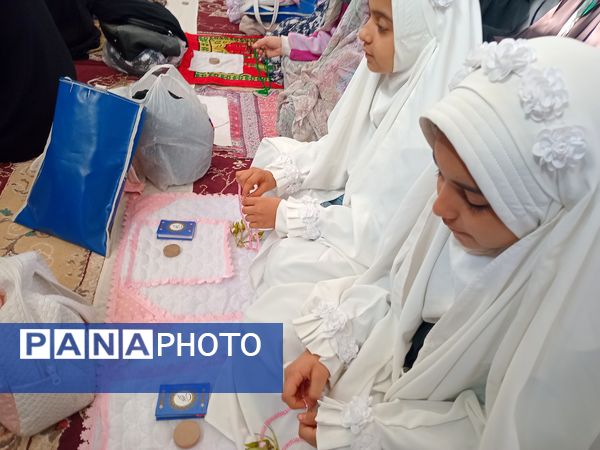 دهه نودی‌ها در نماز عبادی سیاسی جمعه