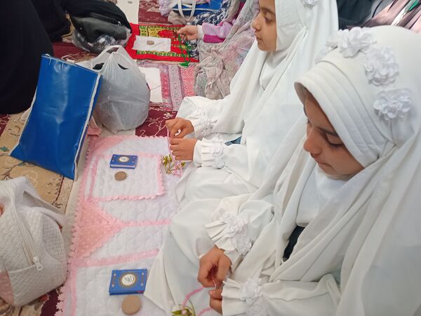 دهه نودی‌ها در نماز عبادی سیاسی جمعه