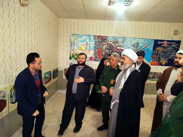 نمایشگاه «مدرسه انقلاب» دبیرستان میثاق