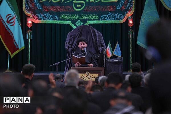 مراسم شام غریبان در مسجد مقدس جمکران
