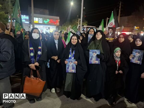 مراسم سازمان دانش‌آموزی فاروج به یاد دانش‌آموزان شهید میناب