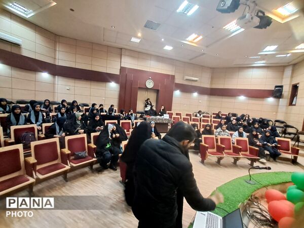 مسابقات فرهنگی هنری در ناحیه 2 مشهد
