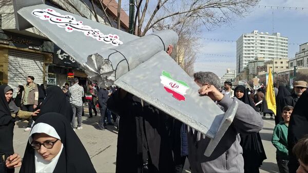 حضور پر شور مردم مشهد در راهپیمایی ۲۲ بهمن