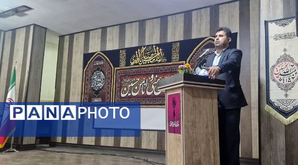  اولین نمایشگاه آثار هنری با موضوع عفاف و حجاب در کانون ملائک شهرستان قرچک