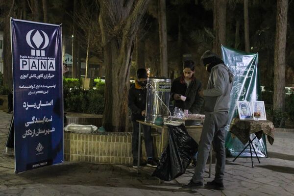 تقدیر و تشکر ملاباقری، رئیس سازمان دانش‌آموزی و حیدری، مسئول پانا استان یزد از خبرنگاران پانا