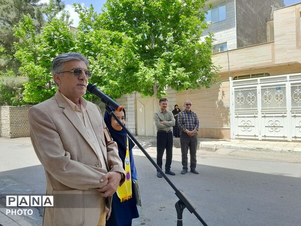 تقدیر از معلمان بازنشسته توسط آموزش و پرورش ناحیه سه