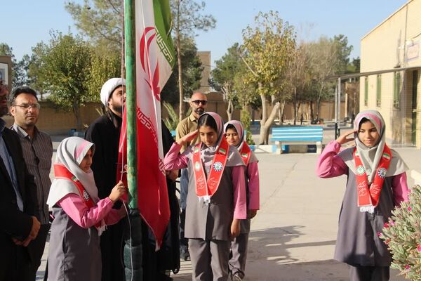 آیین نواختن زنگ استکبارستیزی در یوم‌الله 13 آبان
