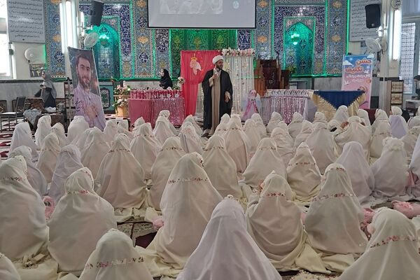 مراسم جشن تکلیف دانش‌آموزان دبستان موجانی ناحیه دو شهرری 