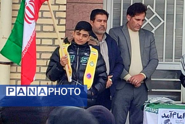 نغمه‌های آزادی در آوای دانش‌آموزان روستای درخت سنجد 