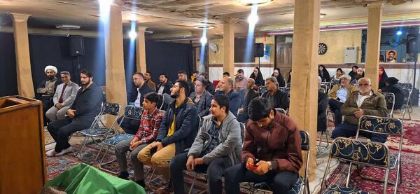 رونمایی از کتاب داستان آفرینش تا ظهور