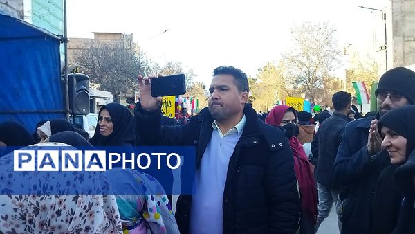 حضور مردم در مهمانی کیلومتری اعیاد شعبانیه نیشابور