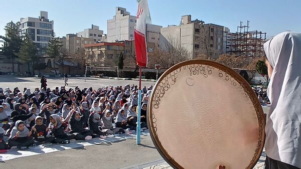 جشن نیمه شعبان در دبستان پنجم مهر مشهد 