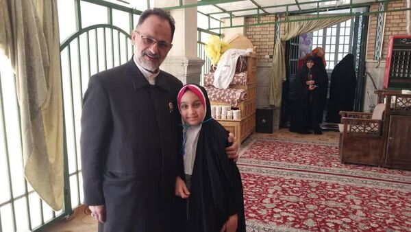 جشن تکلیف دانش‌آموزان دبستان شهید کاظم بهمنش ناحیه 4 کرج 
