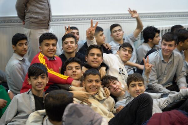 جشن پیروز انقلاب در دبیرستان تهرانی باقرشهر 