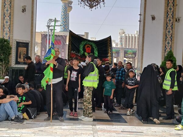 عزاداری زائران حضرت رضا (ع) 