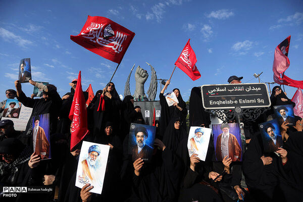 مراسم تشییع پیکر مطهر رهبر شهید انقلاب در تهران - 2