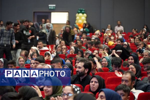 جشن بزرگ لبخند ویژه توانخواهان استان در بیرجند