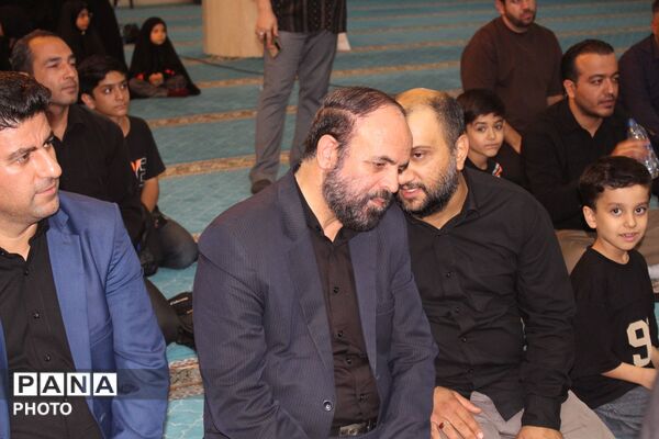نظرآباد میزبان آیین بزرگداشت رهبر شهید با حضور مسئولان و دانش‌آموزان
