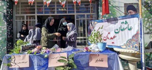 تقدیر از برترین‌های پرورشی و آموزشی در مدرسه سنجی ارچنگ