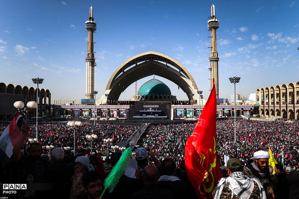 وداع با پیکر مطهر امام شهید امت در مصلای امام خمینی(ره)