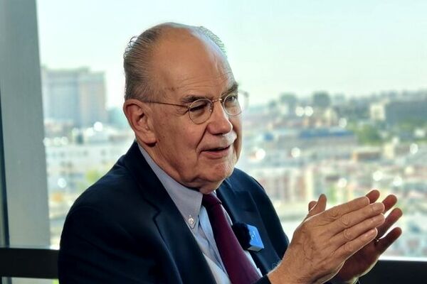 مرشایمر: ایران تقریبا تمامی برگ برنده‌ها را دراختیار دارد/ ترامپ شکست را بپذیرد