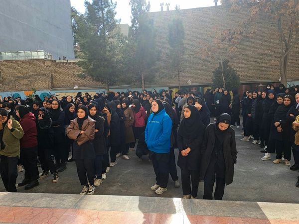 المپیاد علمی در دبیرستان 15 خرداد