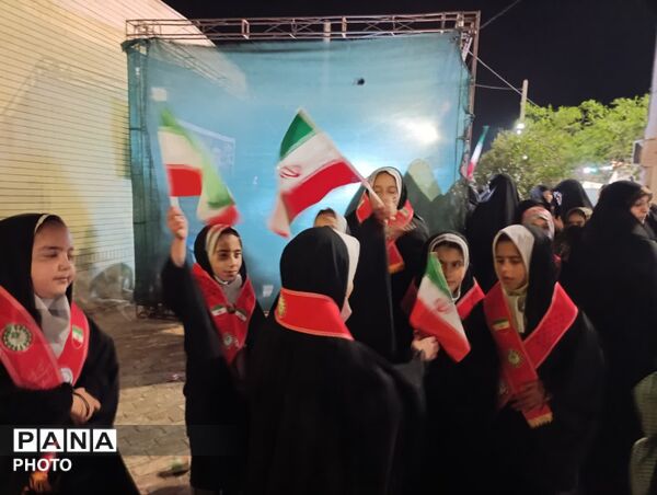 میزبانیِ موکب امام خامنه‌ای توسط دانش‌آموزان پیشتاز خدیجه کبری مهردشت ابرکوه