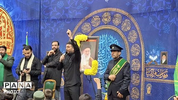 اجتماع خونخواهی مردم انقلابی قم در حرم حضرت معصومه(س)