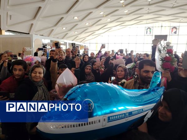 بازگشت کاروان‌های دانش‌آموزی حج عمره از ۶ استان کشور از ایستگا ه پروازی مشهد