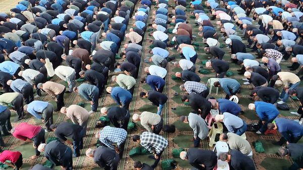 از محراب تا محرم؛ آغاز ماه عزاداری با نماز جمعه