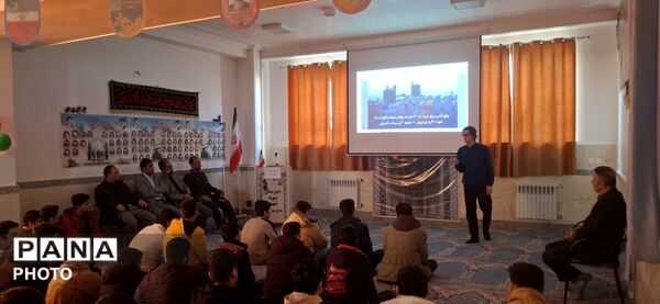 دانش‌آموزان مرندی، راویان نسل امروز انقلاب اسلامی