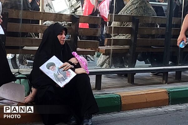  وداع با رهبر شهید در جوار بارگاه رضوی